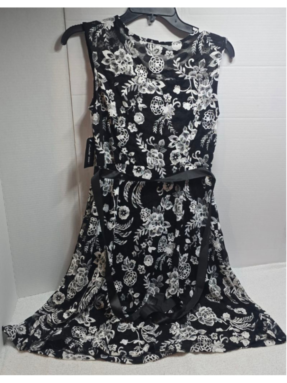 Women's Candallite Petite Black & White Floral Lace Dress PM - Picture 5 of 10